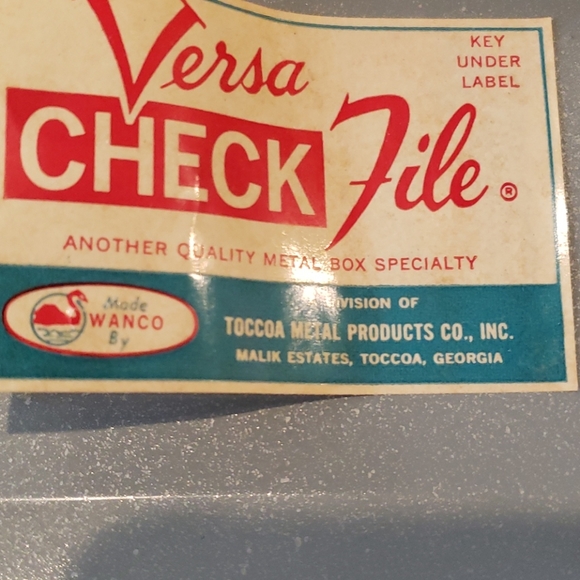 Vintage Versa metal check  File Box - Picture 5 of 5